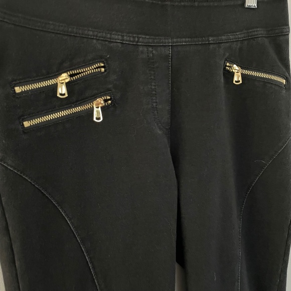 Black Jean Leggings with 3 decorative zippers - Picture 2 of 4